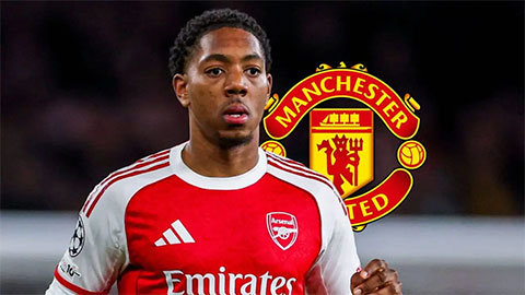 Simone Inzaghi celebrating with his Inter Milan players after beating Barcelona.