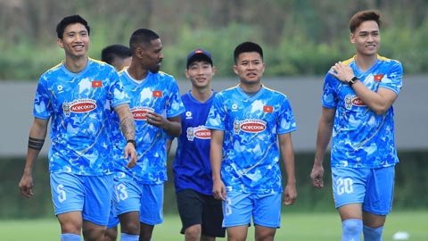 Vị trí nào cho Văn Hậu khi trở lại ĐT Việt Nam?