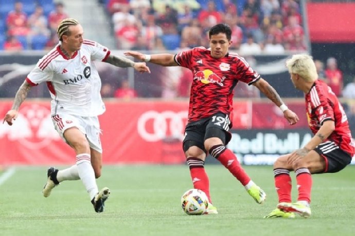  Nhận định Al Bukayriyah vs Al-Kholood Club, 22h35 ngày 22/9: Hạng đấu chênh lệch