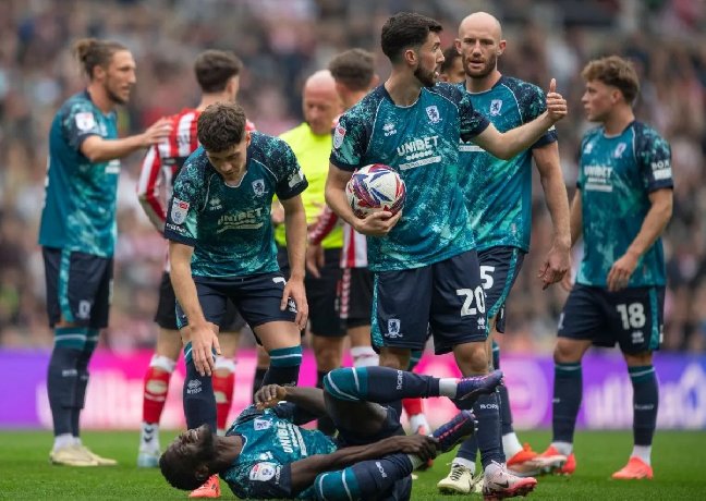 Nhận định Middlesbrough vs Stoke City, 1h45 ngày 01/10: Đôi công rực lửa