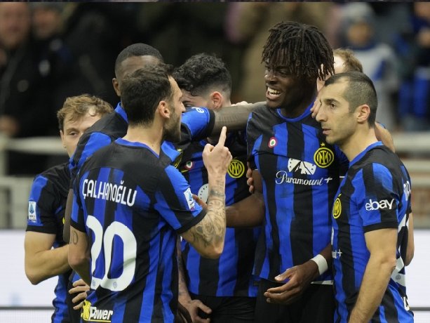 Nhật định phạt góc Inter Milan vs Lecce, 2h45 ngày 15/01