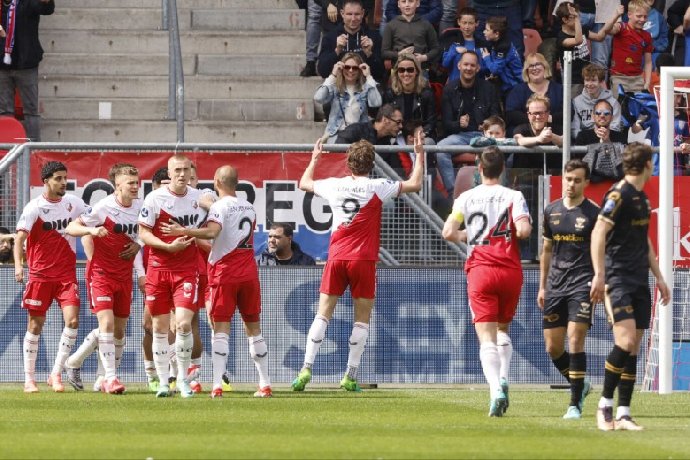  Nhận định Sparta Rotterdam vs Utrecht, 19h30 ngày 17/8: Tiếp đà thăng hoa