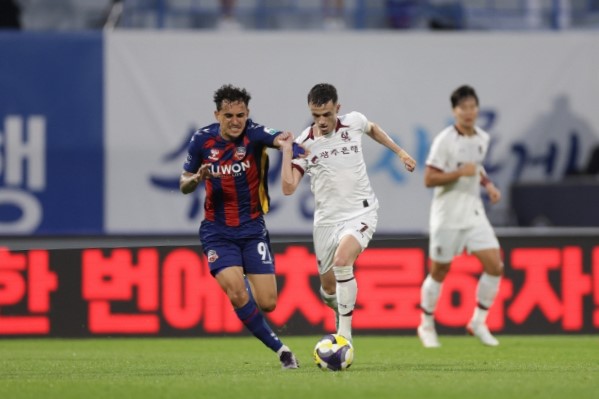 Nhận định, Soi kèo Suwon FC vs Gwangju 17h00 ngày 14/9: Thắng nhọc nhằn - Ảnh 4