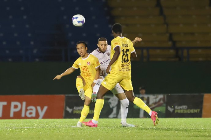  Nhận định, Soi kèo Becamex TP.HCM vs Hải Phòng 18h00 ngày 5/11: Chủ nhà khủng hoảng