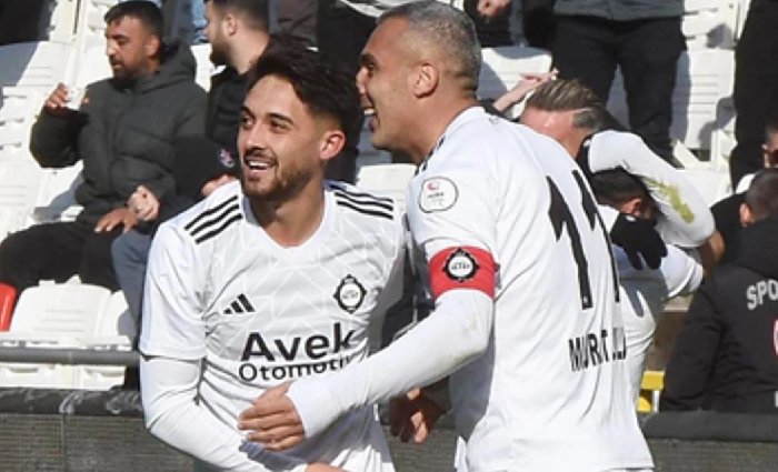  Nhận định Bursa Yildirimspor vs Altay Spor Kulubu 19h00 ngày 2/9: Đội khách đi tiếp