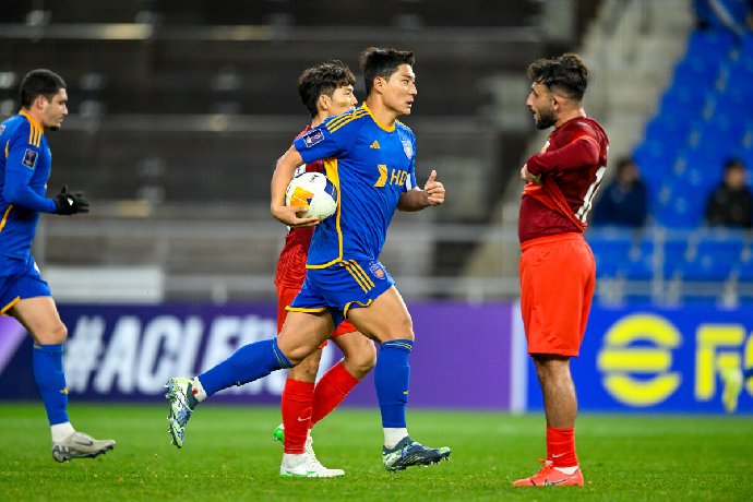  Nhận định Shanghai Port vs Ulsan Hyundai 17h00 ngày 18/2: Tự quyết quyền đi tiếp