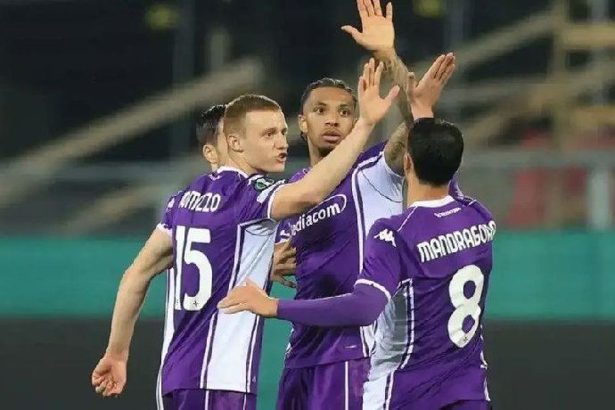  Nhật định phạt góc Cremonese vs Fiorentina, 02h45 ngày 17/03