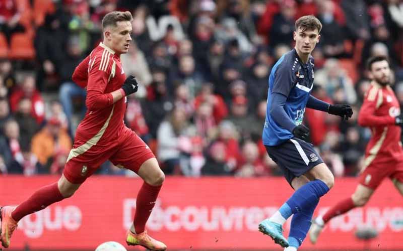 Nhận định, Soi kèo Standard Liege vs FCV Dender 23h15 ngày 3/8: Chủ nhà thắng dễ - Ảnh 1