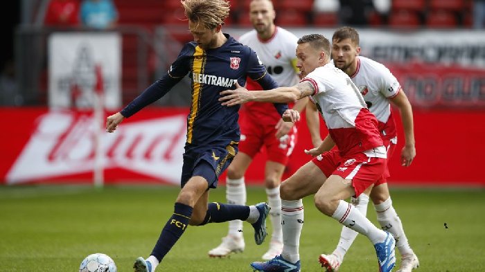  Nhận định Utrecht vs Twente 18h15 ngày 7/12: Cách biệt tối thiểu