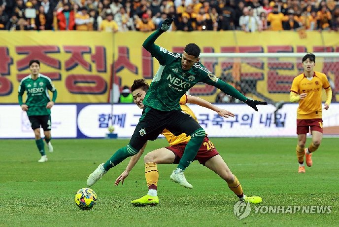  Nhận định Gwangju vs Jeonbuk, 12h00 ngày 14/3: Khẳng định đẳng cấp