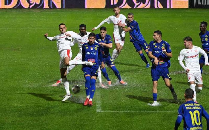  Nhận định Dinamo Bucuresti vs Unirea Slobozia 1h00 ngày 17/2: Ba điểm trong tầm tay