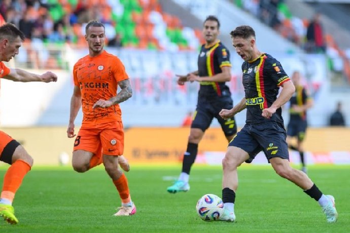  Nhận định Korona Kielce vs Zaglebie Lubin, 0h00 ngày 7/2: Điểm tựa sân nhà