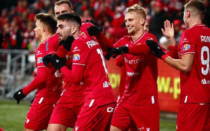  Nhận định, Soi kèo Widzew lodz vs Radomiak Radom 1h30 ngày 18/10: Ra về tay trắng