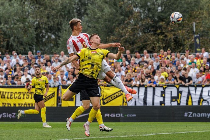  Nhận định Wieczysta Krakow vs Olimpia Grudziadz, 21h00 ngày 6/8: Cầm chân chủ nhà