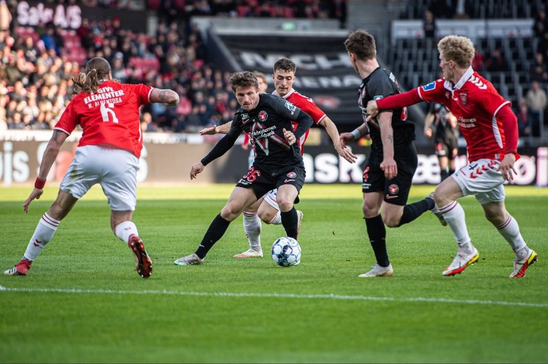 Nhận định, Soi kèo Vejle vs Midtjylland, 19h00 ngày 17/8: Chênh lệch đẳng cấp - Ảnh 1