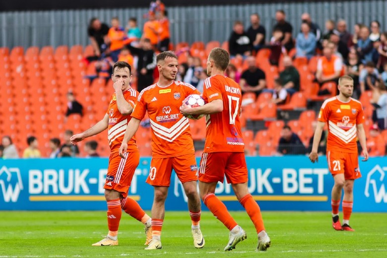 Nhận định Bruk Bet Termalica vs GKS Katowice, 0h00 ngày 1/11: Thắp lên hy vọng - Ảnh 1