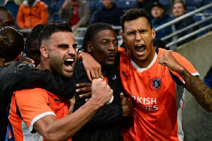Nhận định Istanbul Basaksehir vs Universitatea Craiova, 0h45 ngày 22/8: Niềm tin vào cửa trên Nhận định Istanbul Basaksehir vs Universitatea Craiova, 0h45 ngày 22/8: Niềm tin vào cửa trên