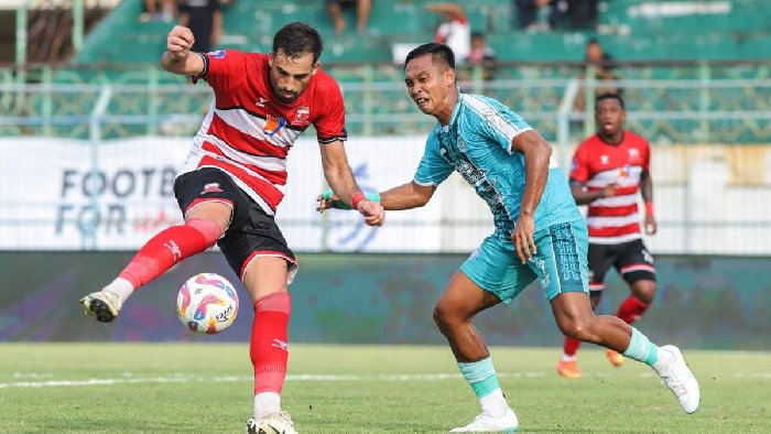  Nhận định PSBS Biak Numfor vs Madura United 19h00 ngày 25/9: Cân tài cân sức