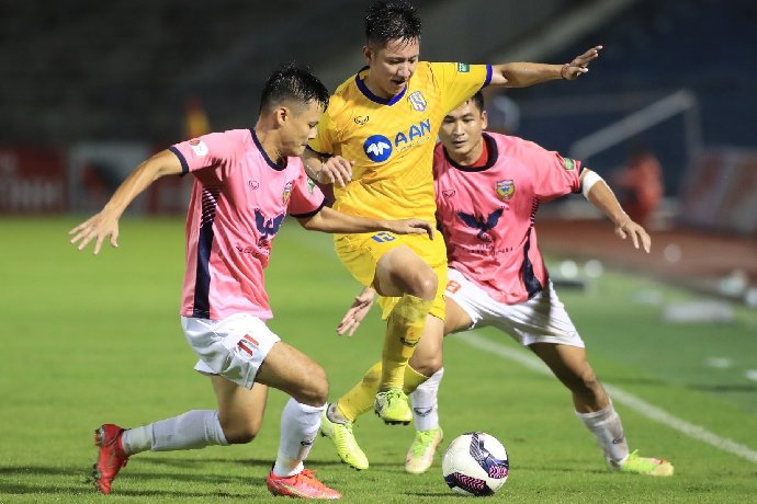  Nhận định Hà Tĩnh vs SLNA, 18h00 ngày 28/2: Tiếp đà vươn lên