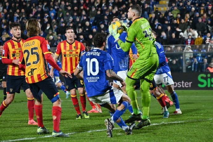  Nhận định Como vs Lecce, 21h00 ngày 28/2: Tâm phục khẩu phục