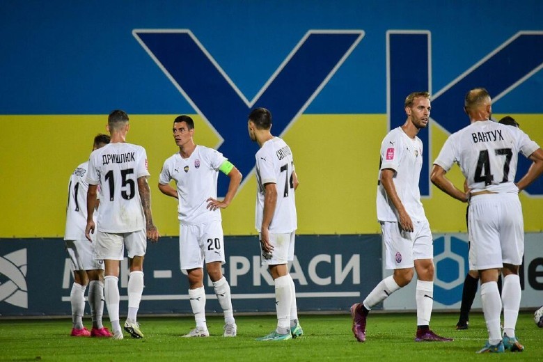 Nhận định Veres Rivne vs Zorya Luhansk, 22h00 ngày 24/10: Bỏ cách đối thủ - Ảnh 1