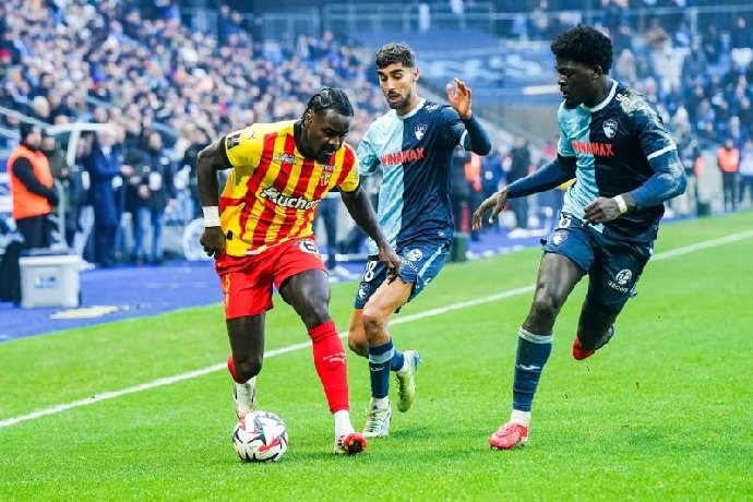  Nhật định phạt góc Lens vs Le Havre, 2h45 ngày 31/01
