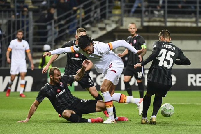  Nhận định Zorya Luhansk vs Karpaty Lviv, 23h00 ngày 5/12: Tách khỏi đối thủ