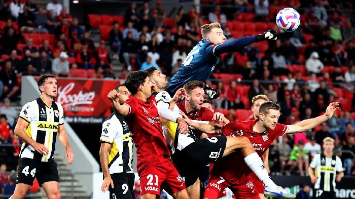  Nhật định phạt góc Adelaide United vs Macarthur, 16h05 ngày 30/01
