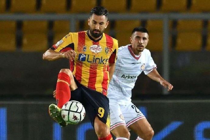  Nhật định phạt góc Lecce vs Cremonese, 18h30 ngày 08/03