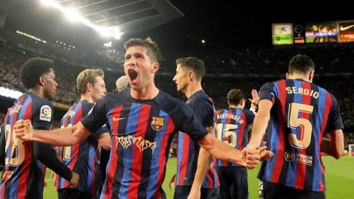  Nhật định phạt góc Elche vs Barcelona, 3h ngày 01/02