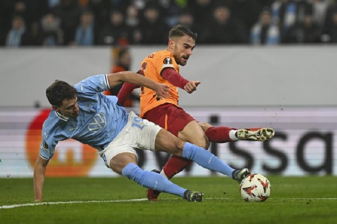  Nhận định Galatasaray vs Trabzonspor 0h30 ngày 06/01: Chung kết thẳng tiến