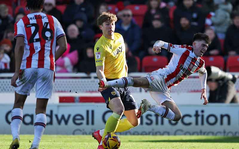 Nhận định Oxford United vs Stoke City 2h45 ngày 5/11: Chủ nhà gặp khó - Ảnh 1