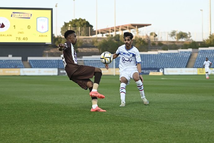  Nhận định Abha vs Al-Jabalain 19h55 ngày 27/1: Trở lại mặt đất