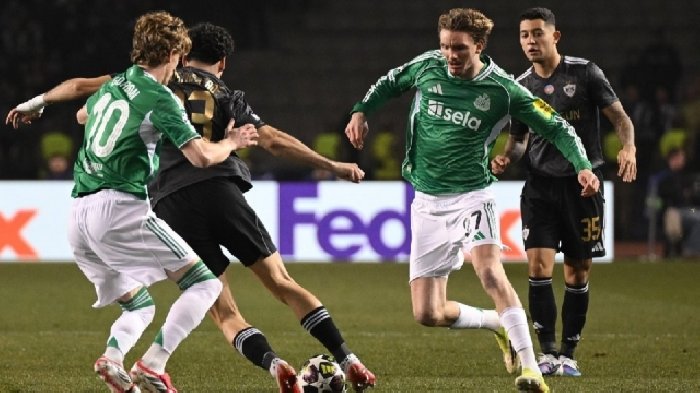  Nhật định phạt góc Newcastle vs Qarabag, 3h ngày 25/02