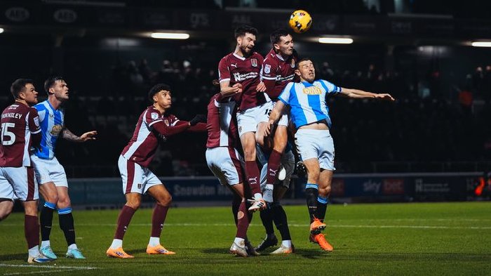  Nhận định Huddersfield Town vs Northampton Town 2h45 ngày 30/12: Tiếp đà thăng hoa