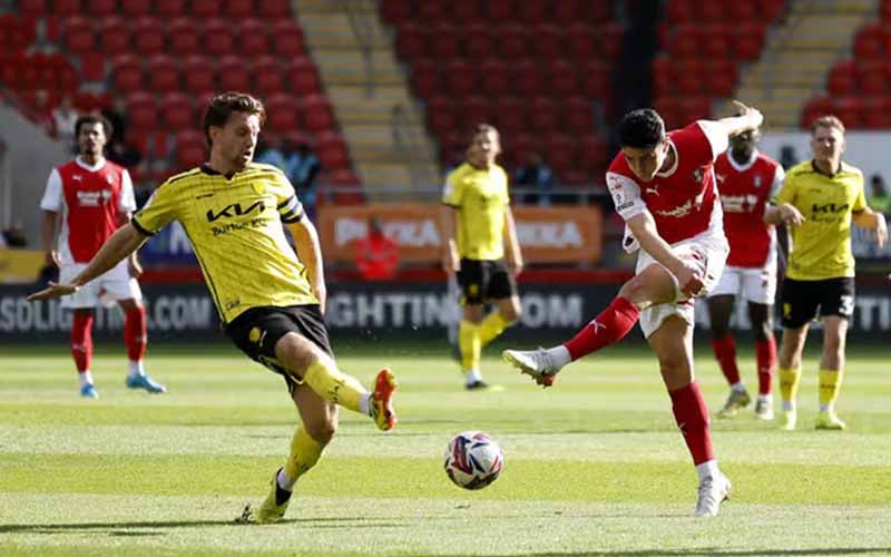 Nhận định Burton Albion vs Rotherham United 2h45 ngày 18/2: Chuyến đi khó khăn - Ảnh 1
