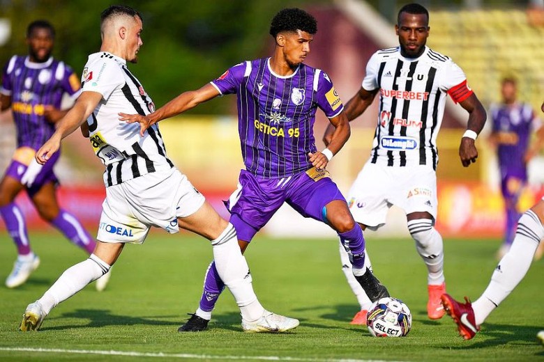 Nhận định Universitatea Cluj vs Arges, 23h00 ngày 3/2: Níu giữ chân nhau - Ảnh 1