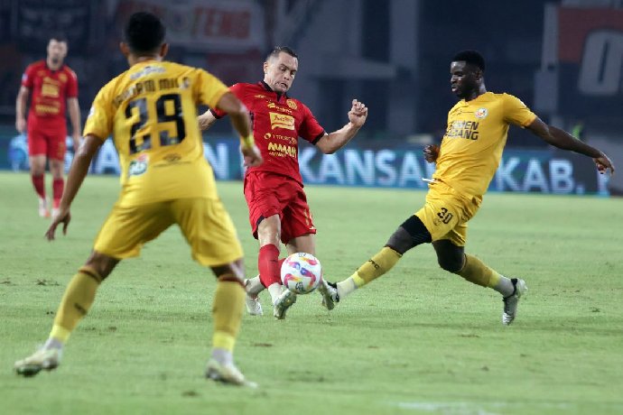  Nhận định Semen Padang vs Persija Jakarta 19h00 ngày 22/12: Phong độ trái dấu