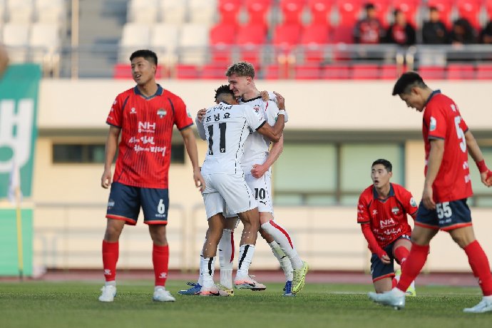  Nhận định Pohang Steelers vs Incheon United 14h30 ngày 15/3: Giải cơn khát thắng