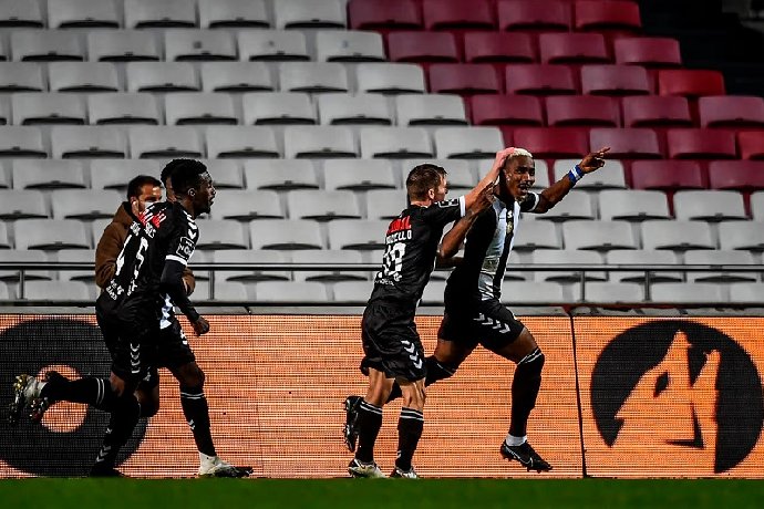  Nhận định AVS Futebol vs CD Nacional 22h30 ngày 21/12: Mong manh tại tổ ấm