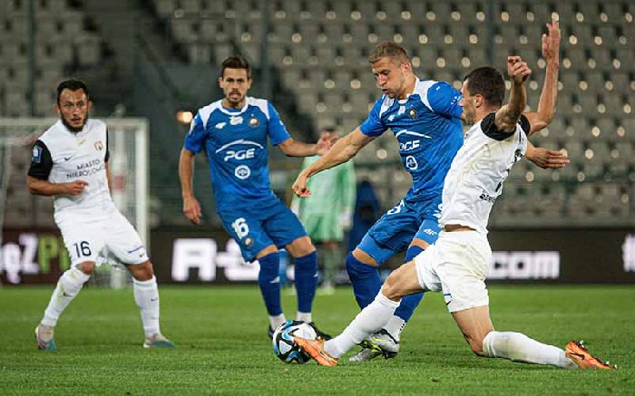  Nhận định Stal Mielec vs Puszcza Niepolomice 23h00 ngày 23/9: Tin vào đội khách