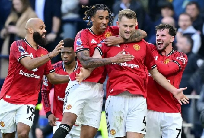  Nhật định phạt góc MU vs Tottenham, 19h30 ngày 07/02