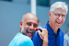 Wenger hứa nâng cấp mặt sân ở World Cup 2026 Wenger hứa nâng cấp mặt sân ở World Cup 2026