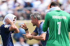 Hệ thống pressing hoàn hảo của PSG đã ra đời thế nào sau màn Enrique ‘sấy’ Mbappe Hệ thống pressing hoàn hảo của PSG đã ra đời thế nào sau màn Enrique ‘sấy’ Mbappe