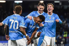 PSG đòi lại ngôi đầu Ligue 1 từ Marseille, Napoli trở lại đỉnh bảng