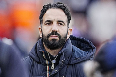 HLV Amorim cho phép 3 cầu thủ MU rời đi vào tháng 1