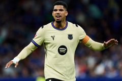 Ronald Araujo xin Barca nghỉ vô thời hạn giữa mùa giải