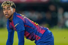 Lamine Yamal chịu mưa chỉ trích dù Barca đại thắng