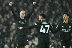 Pep Guardiola 'sốc toàn tập' trước kỷ lục của Haaland