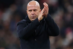 HLV Slot ca ngợi đối thủ sau trận hòa của Liverpool